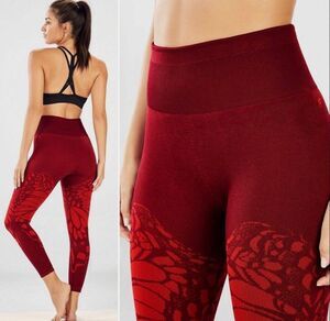 Fabletics Seamless Butterfly 7/8 Leggings
